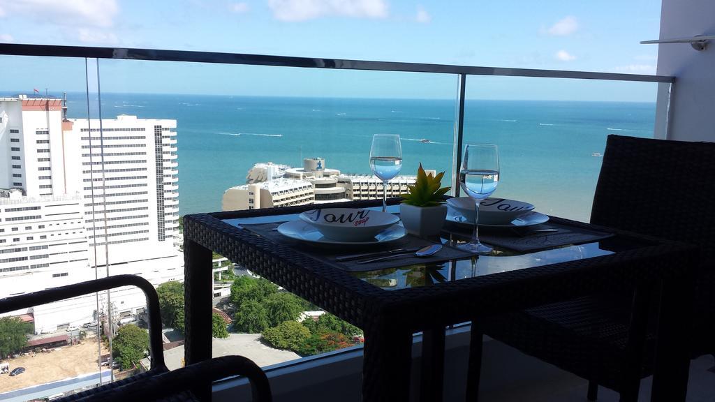The Cliff Residence Condo Pattaya Kamer foto