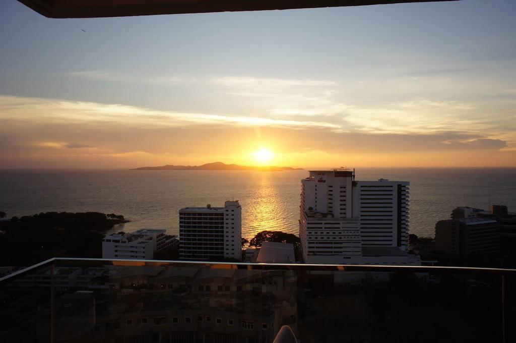 The Cliff Residence Condo Pattaya Kamer foto