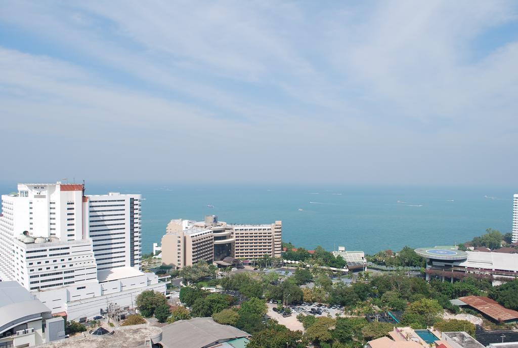 The Cliff Residence Condo Pattaya Kamer foto