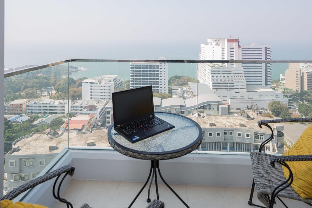 The Cliff Residence Condo Pattaya Kamer foto