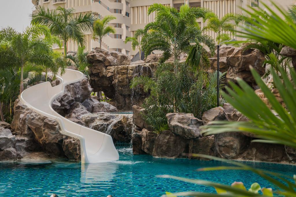 The Cliff Residence Condo Pattaya Buitenkant foto